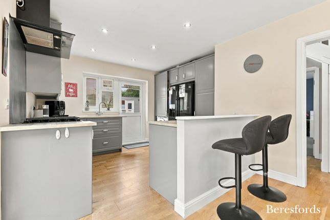 48, Western Road, Essex photo 4