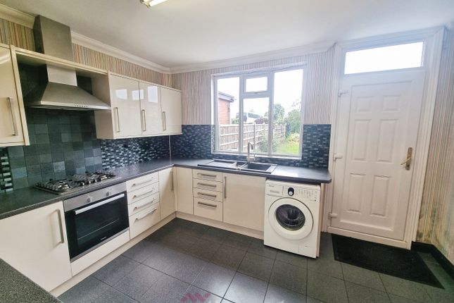 1, Avondale Road, Doncaster photo 2
