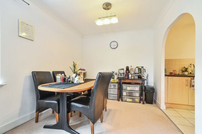 15, Grouse Road, Calne photo 4