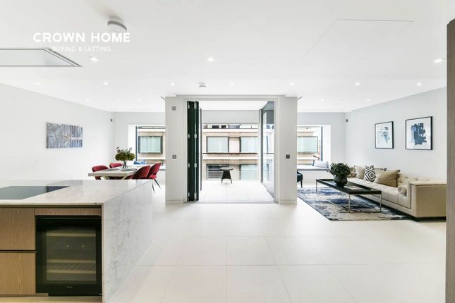 20 Sugar Quay, London photo 4