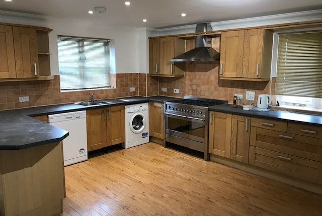 40, Milton Keynes photo 2