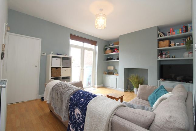 24, Uplands, Whitley Bay photo 4
