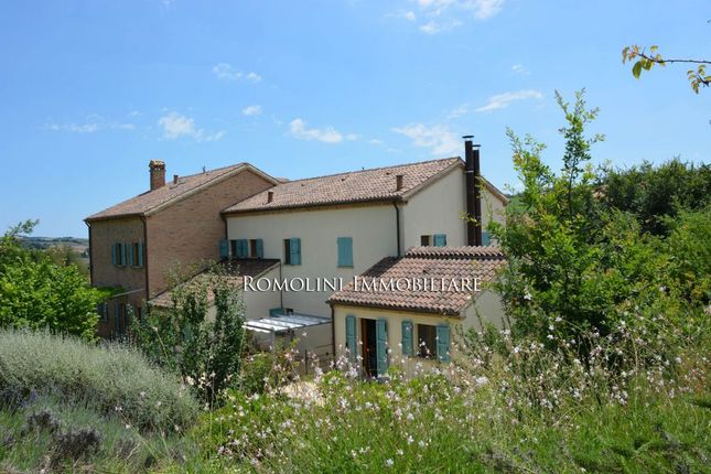 Thumbnail Farmhouse for sale in San Costanzo, Marche, Italy