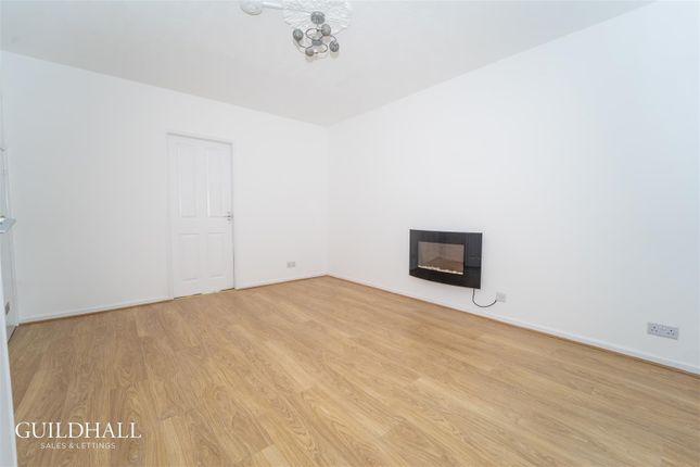 4, Travers Place, Preston photo 4