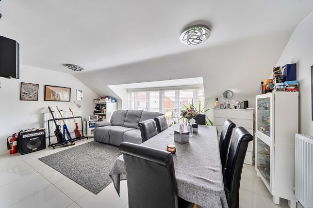 22, Vauxhall Way, Bedfordshire photo 4