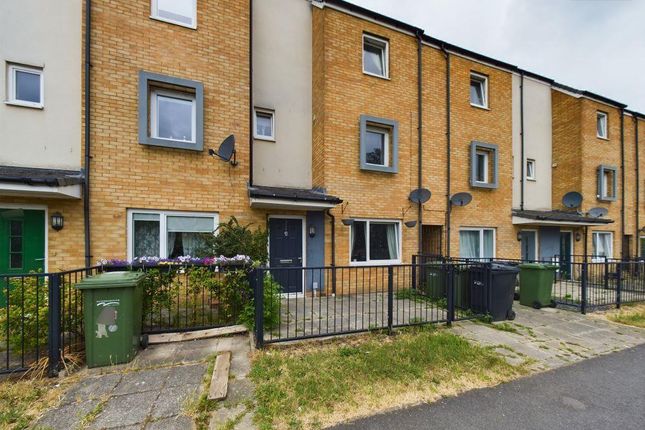 Thumbnail Town house for sale in London Road, Peterborough