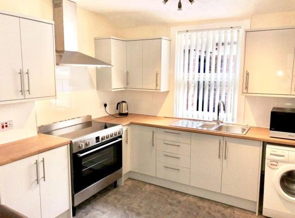 Detached house to rent in Ampthill Road, Liverpool, Merseyside