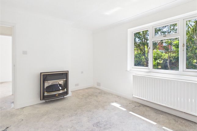 63, Sherrin Way, BRISTOL photo 4