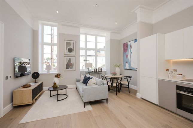 Flat 7, Rossdale Court Richmond Sq, 44, Kew Foot Road, Richmond photo 2