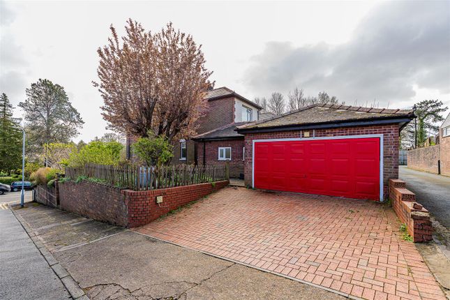 21, Lake Road West, Cardiff photo 2