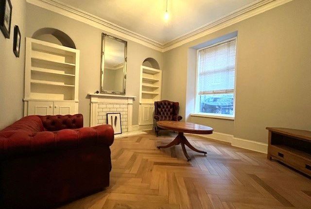 Flat 2, 59, Esslemont Avenue, Aberdeen photo 2