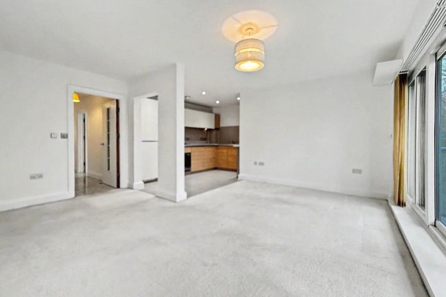 11, Pepys Court, Cambridgeshire photo 4
