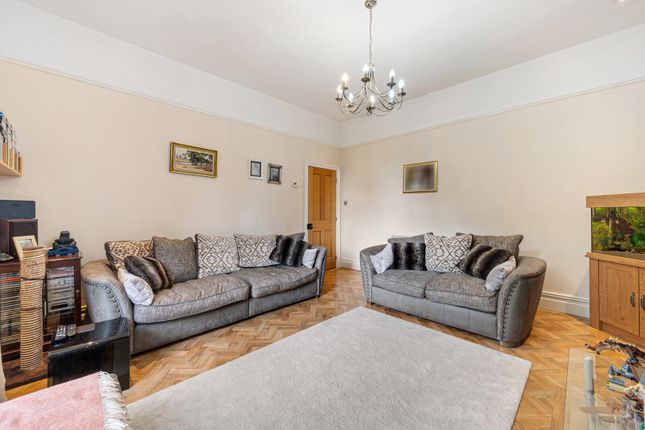 Flat 2, 63, Stockport Road, Altrincham photo 4