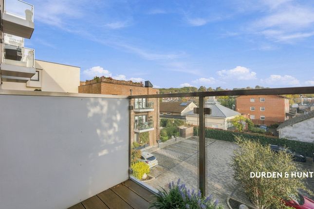 Flat 20, 256 High Road, Loughton photo 3