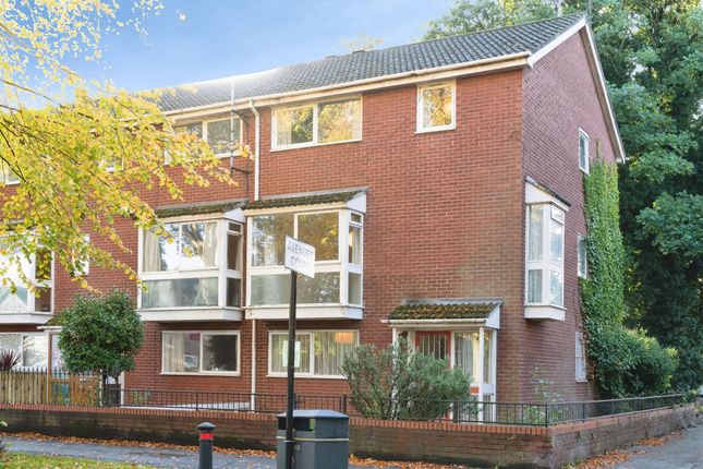 4 Bedroom Terraced