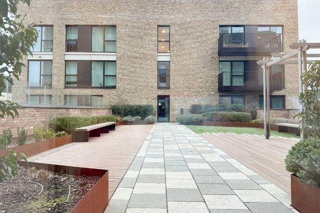 Bathgate Place, , London photo 2