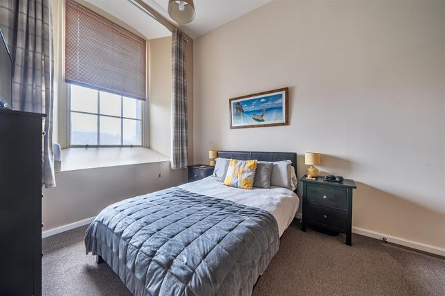 60, St. Georges Walk, Gosport photo 4