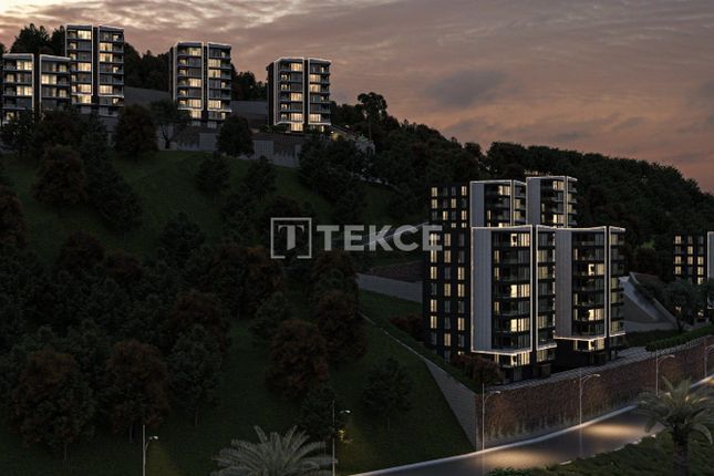 Apartment for sale in Gürsel, Yomra, Trabzon, Türkiye