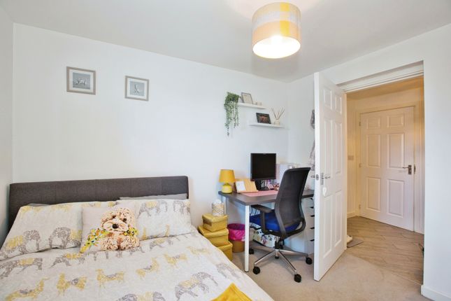 Flat for sale in Montacute Road, Houndstone, Yeovil