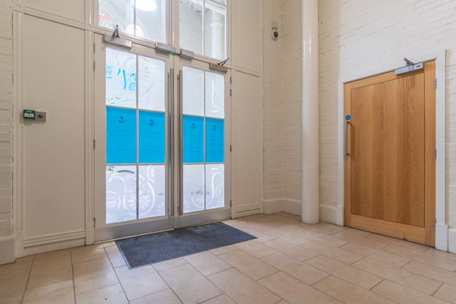 Flat for sale in Thread Street, Paisley