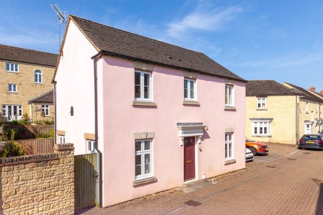 Detached house to rent in Bathing Place Lane, Witney