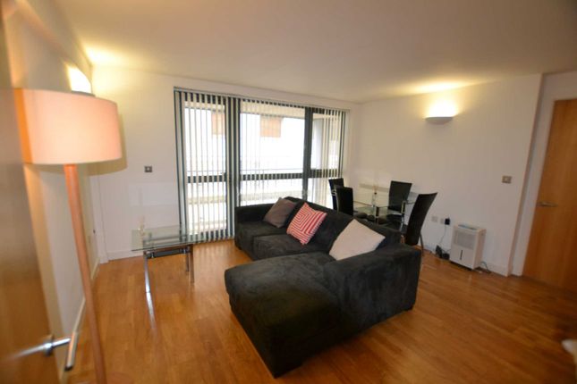Flat to rent in The Danube, City Road East