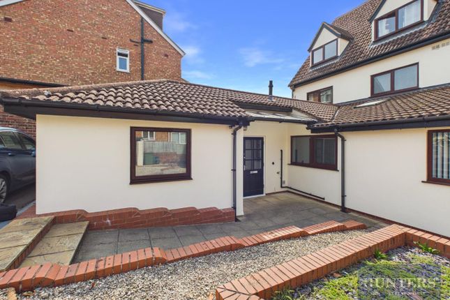 Flat 1, 20 Albany Park, Albany Road, Cheltenham photo 2