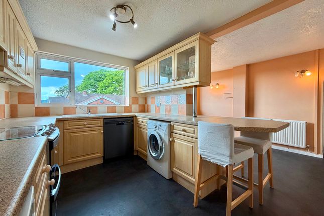 28a Bracken Close, Lydney photo 3