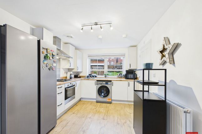 6, Falcon Row, Gloucester photo 3