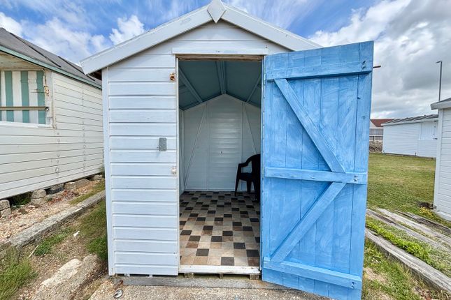 79, South Cliff Chalets, Bexhill on Sea photo 2
