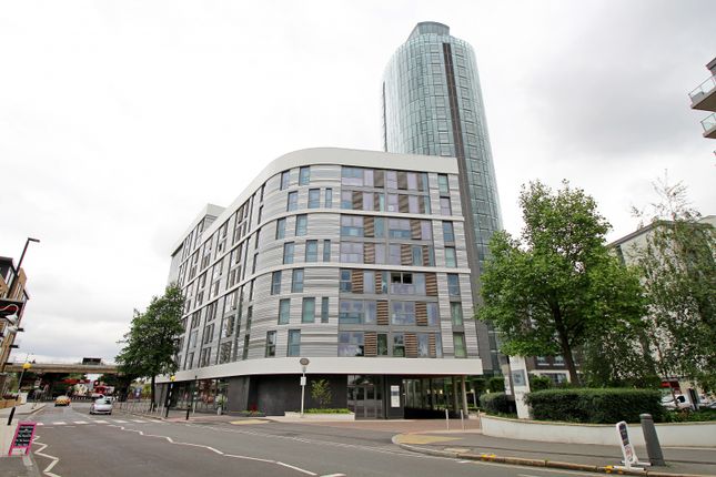 1 Bed Flat To Rent Westgate House, Brentford Tw8