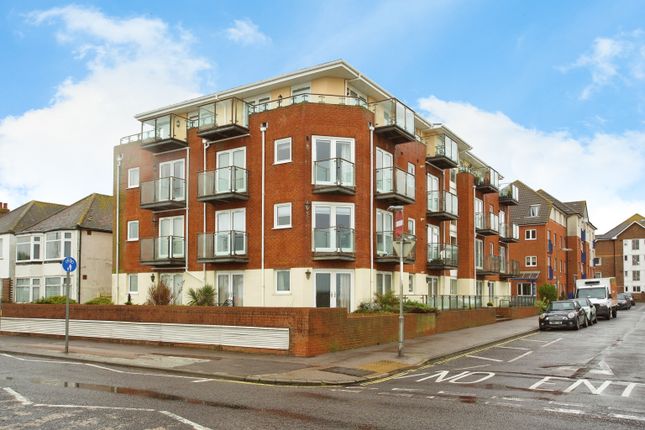 Thumbnail Flat for sale in Beach Road, Lee-On-The-Solent, Hampshire