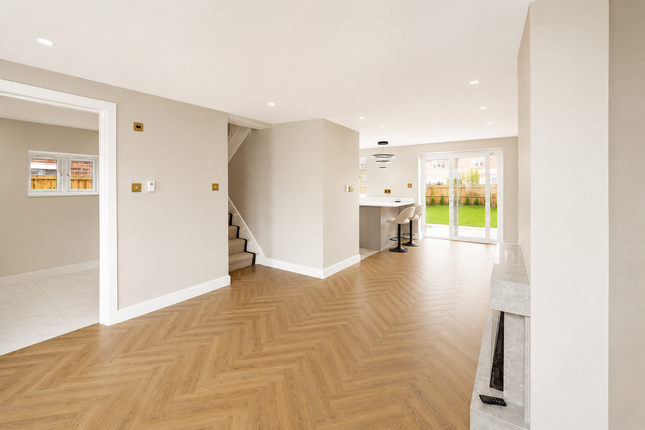 16, Russet Way, Burnham on Crouch photo 4