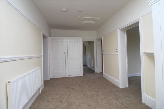 Flat 8 Wellington House, 43 Abbey Road, Malvern photo 3