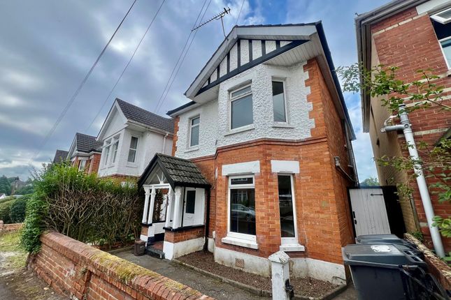 4-bed house on 139 Markham Road, Bournemouth, £2,200/mo