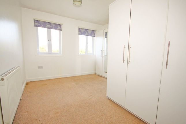 Property for sale in Ypres Drive, Kemsley, Sittingbourne