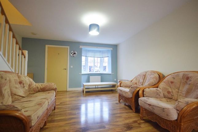 28 Lawnhurst Close, Cheadle photo 2