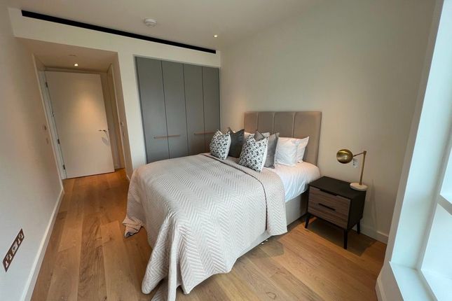 Flat for sale in Battersea Power Station, Pico House, Prospect Way