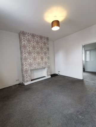End terrace house to rent in Duncan Street, St. Helens