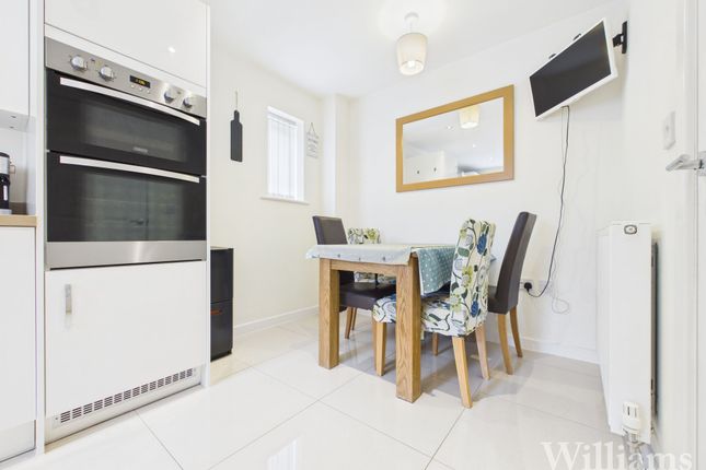 10 Herman Street, Aylesbury photo 4