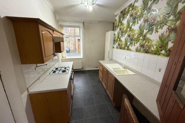 125, Bury Road, Rossendale photo 2