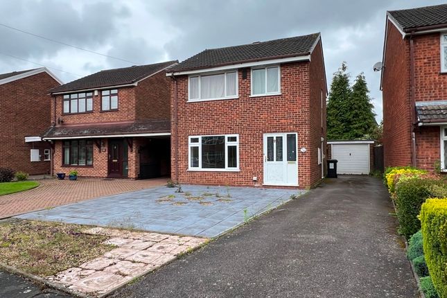 Thumbnail Detached house for sale in Meadow View, Burntwood