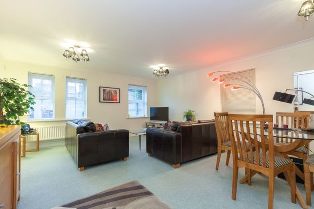 Flat to rent in Grove Street, Oxford
