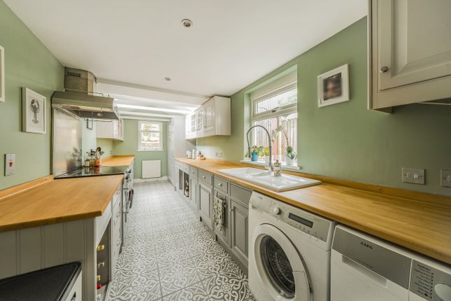 71, Addison Road, Surrey photo 4