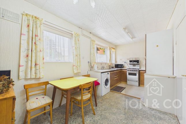14, Barnwell Road, Northampton photo 4