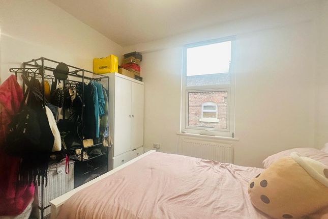 Flat to rent in Park Road, Nottingham
