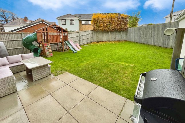 4 Leckwith Drive, Bridgend photo 4