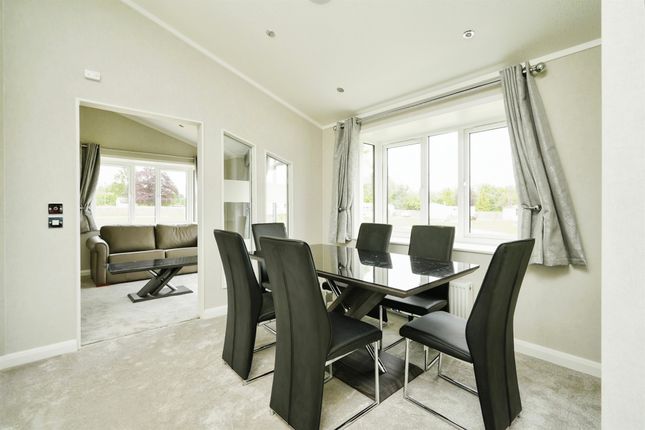 Plot 25, The Kensington, Heathfield, Kidlington photo 2