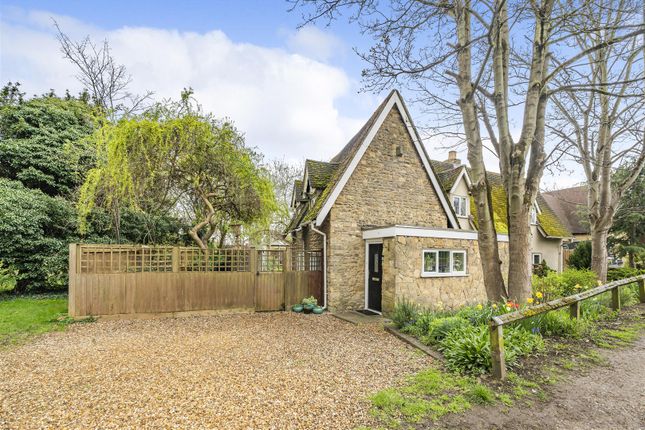 Cottage for sale in Ridge Road, Kempston, Bedford