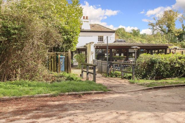 Cottage for sale in Marsworth, Tring